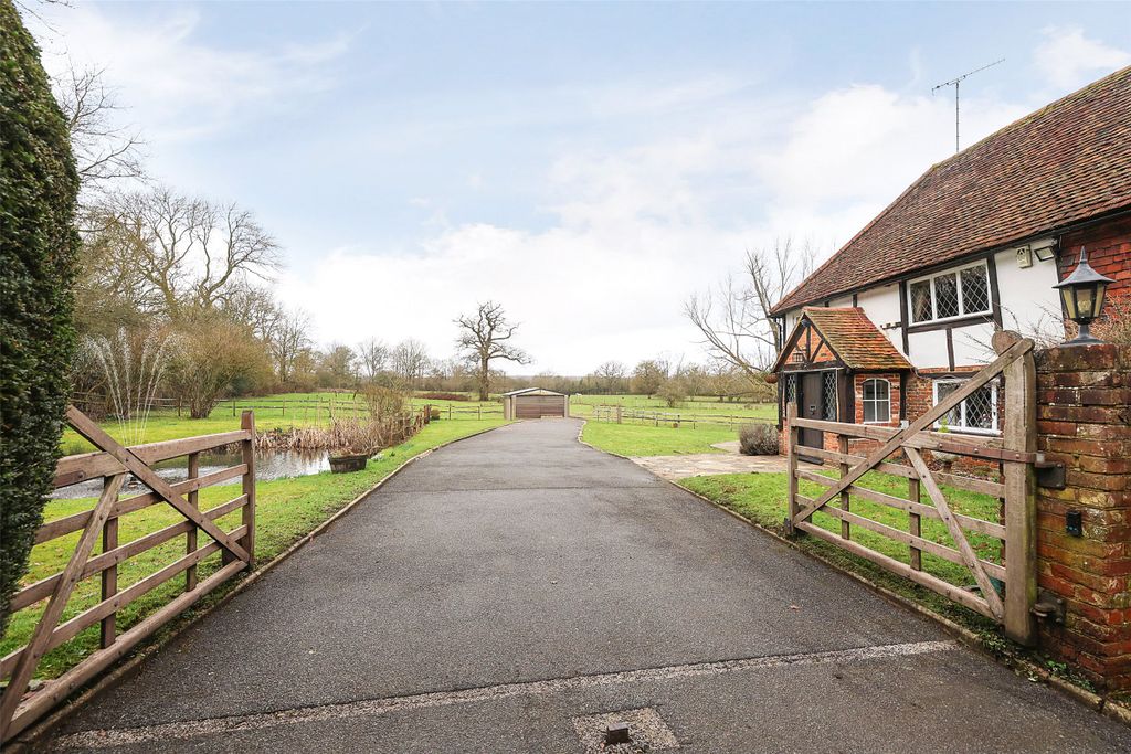 Property photo 2 of 26 Picture No. 27