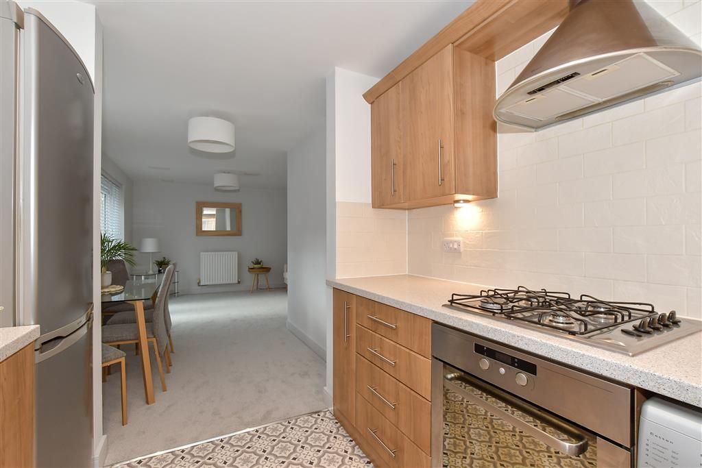 Property photo 2 of 12 Kitchen