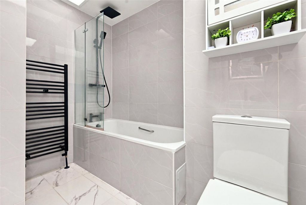 Property photo 2 of 9 Picture No. 07