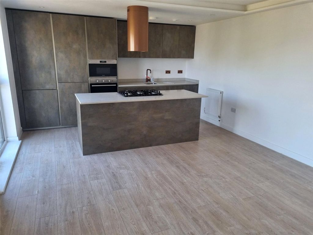 Property photo 3 of 11 Picture No. 01
