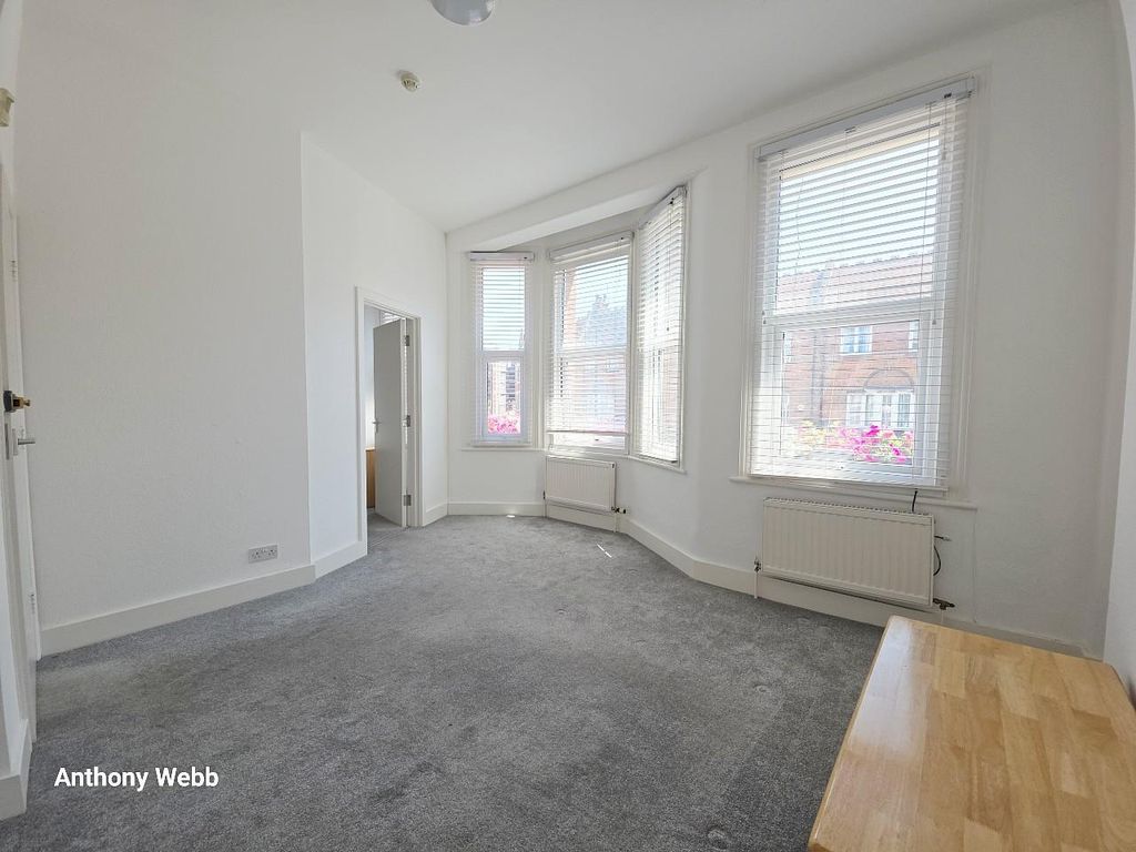 Property photo 3 of 8 Living Room