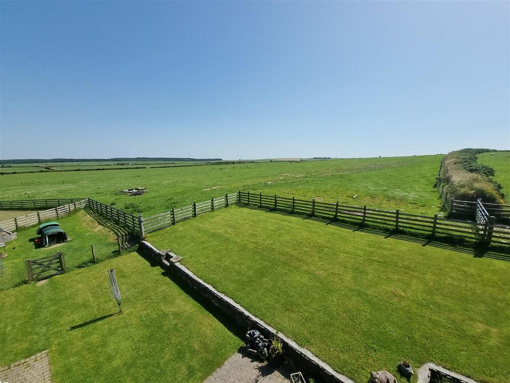 Property photo 2 of 27 Fields.Jpg