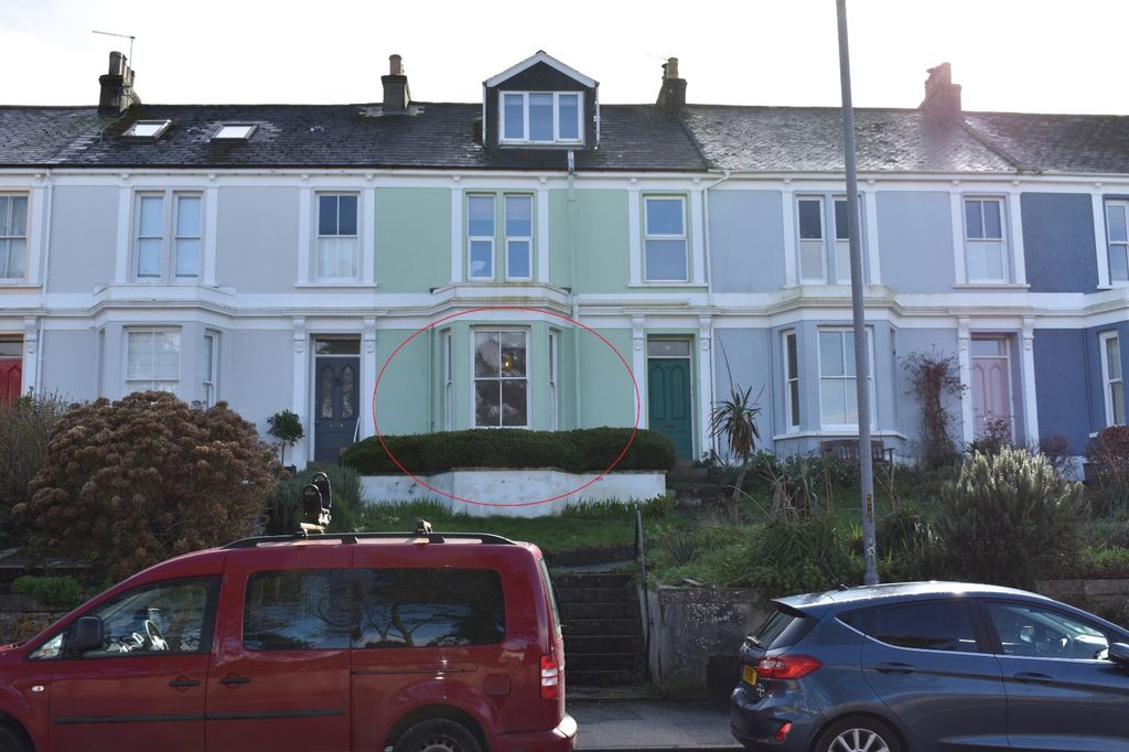 Property photo 1 of 10