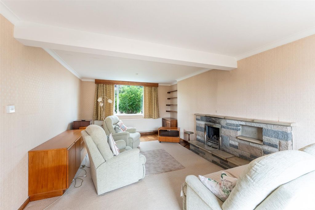 Property photo 2 of 24 Lounge 1.Jpg