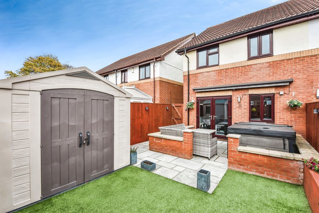 Property photo 3 of 16