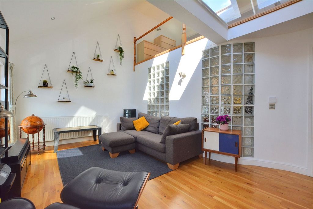 Property photo 1 of 15 Picture No. 09