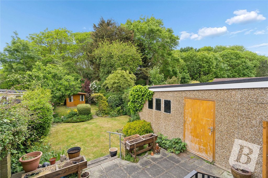 Property photo 2 of 17 Rear Garden