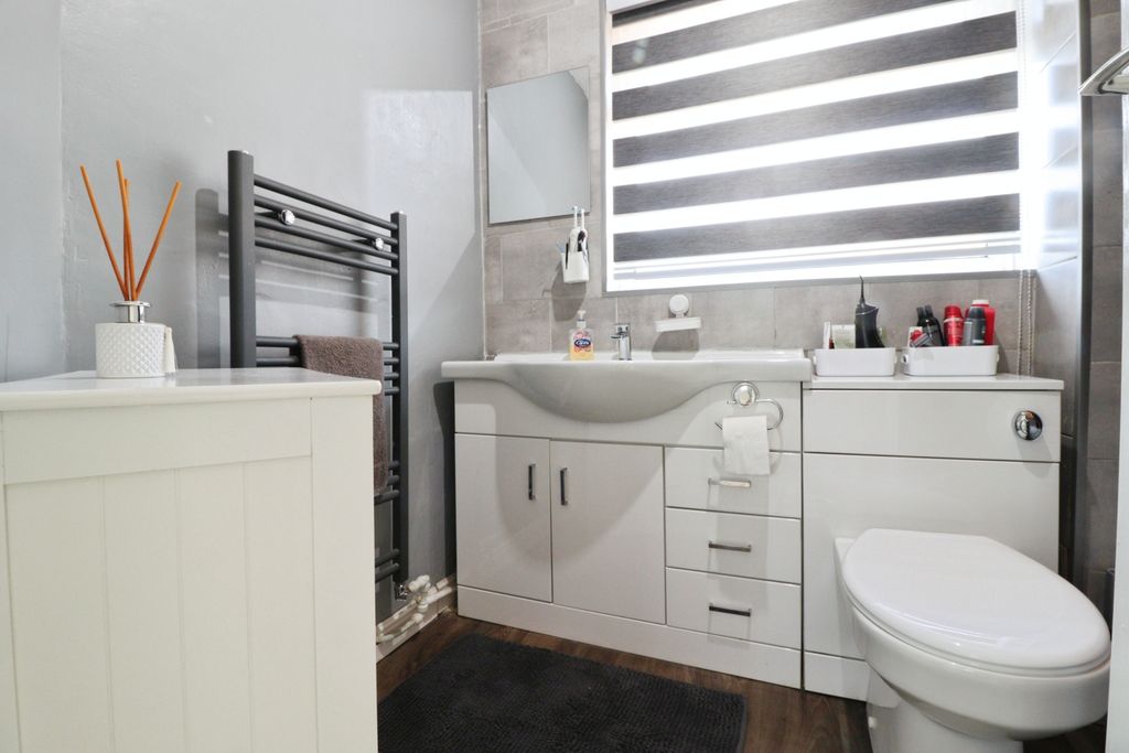 Property photo 2 of 18 Photo #2