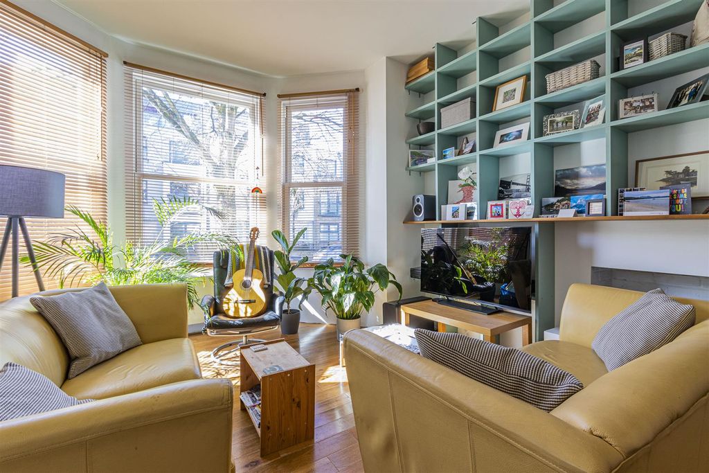 Property photo 2 of 12 Conway Road 14B-9.Jpg