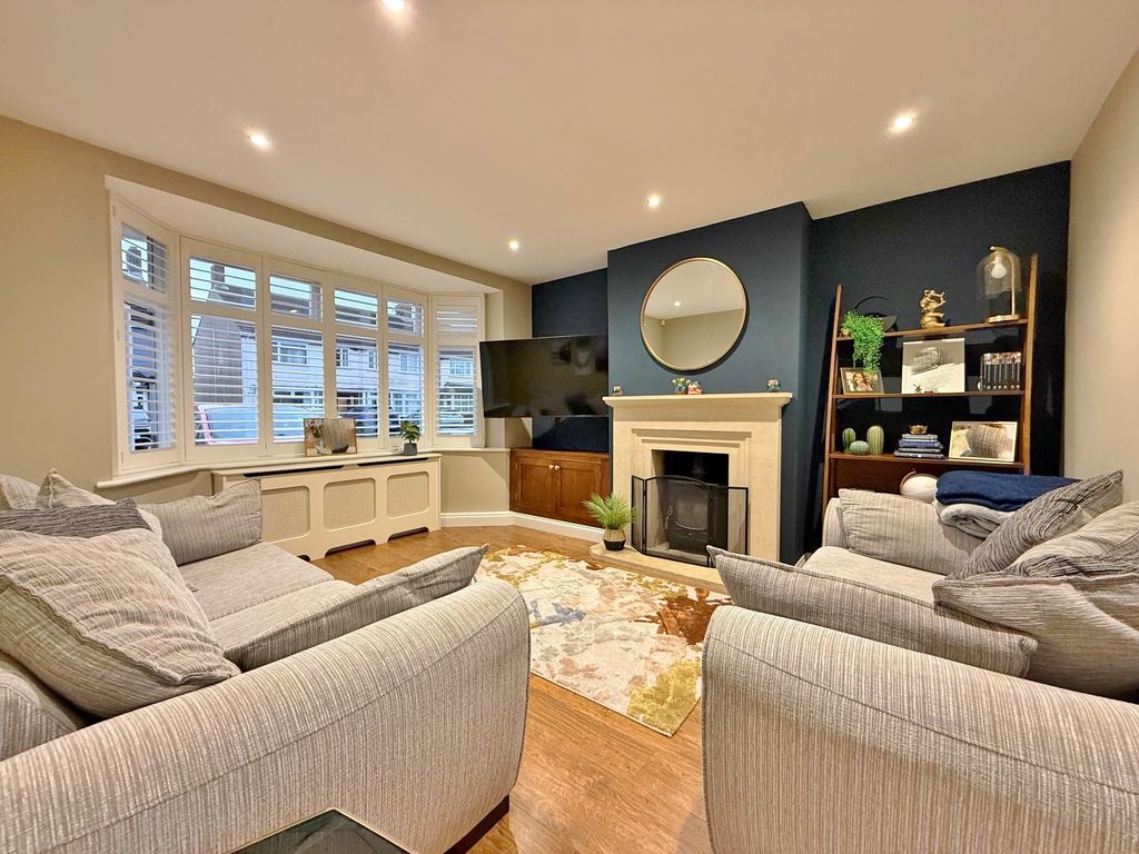 Property photo 2 of 24