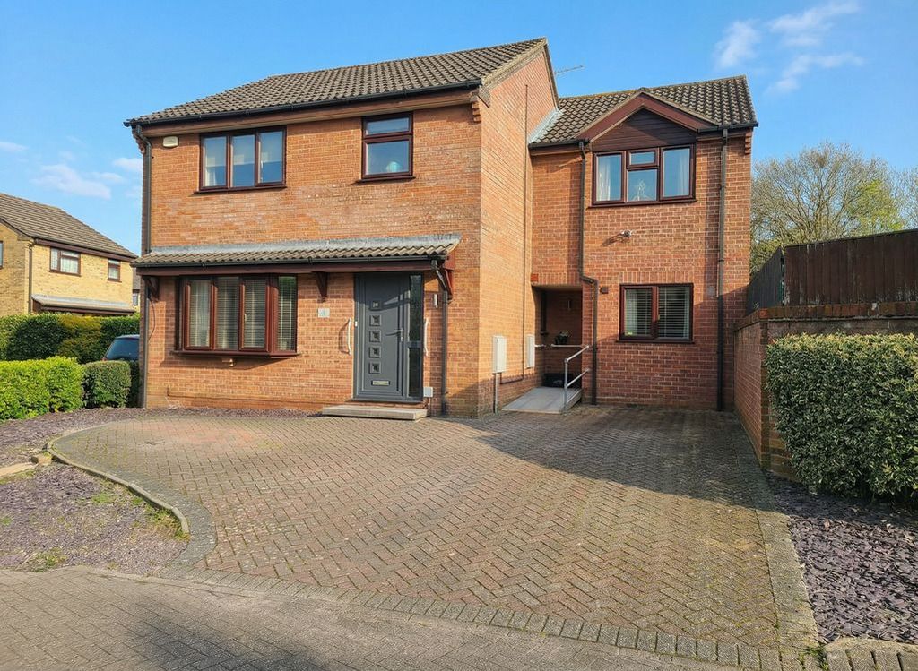 Property photo 1 of 17