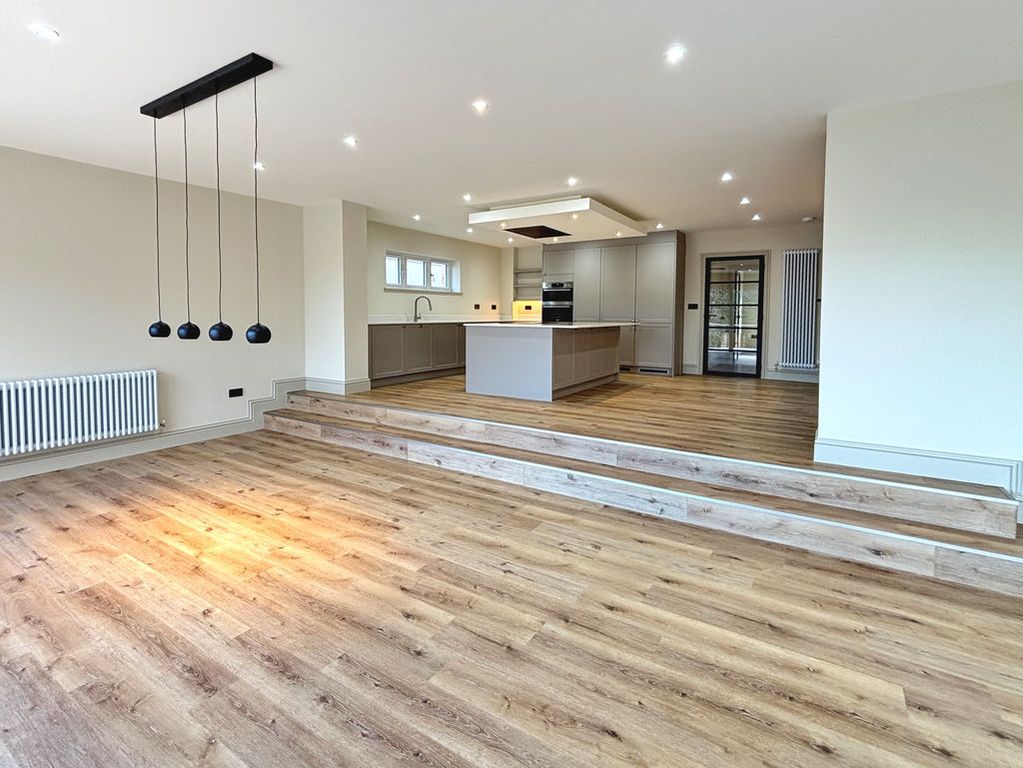 Property photo 2 of 34 Photo 3