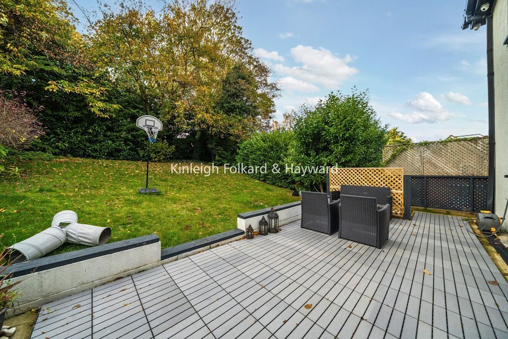 Property photo 3 of 15 Picture No. 37