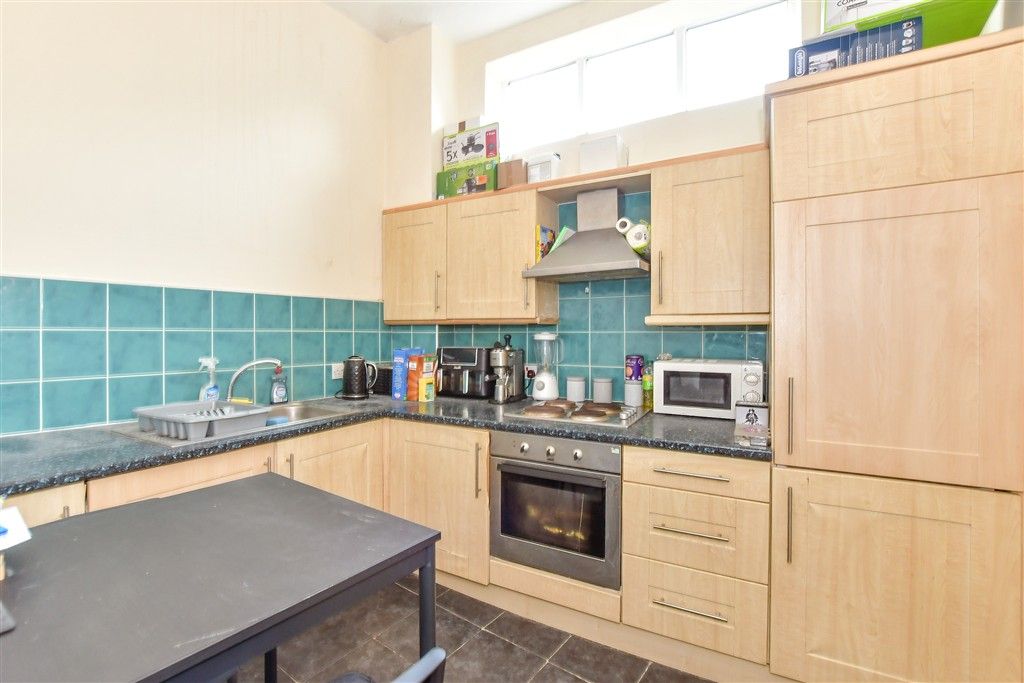 Property photo 2 of 6 Kitchen