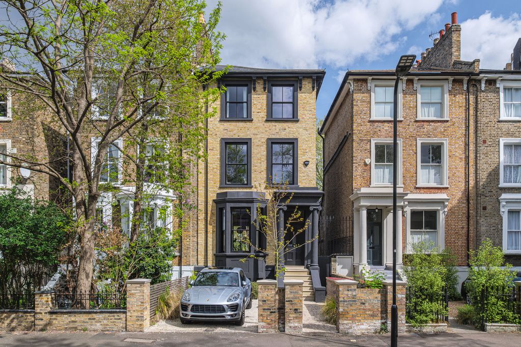 Property photo 1 of 38