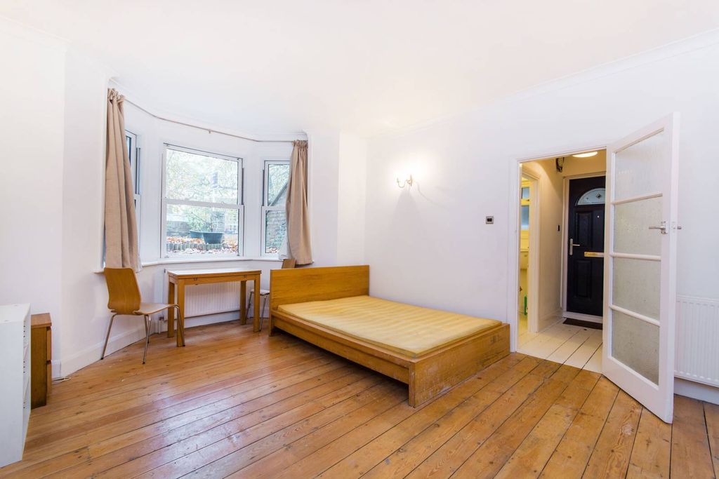 Property photo 2 of 5