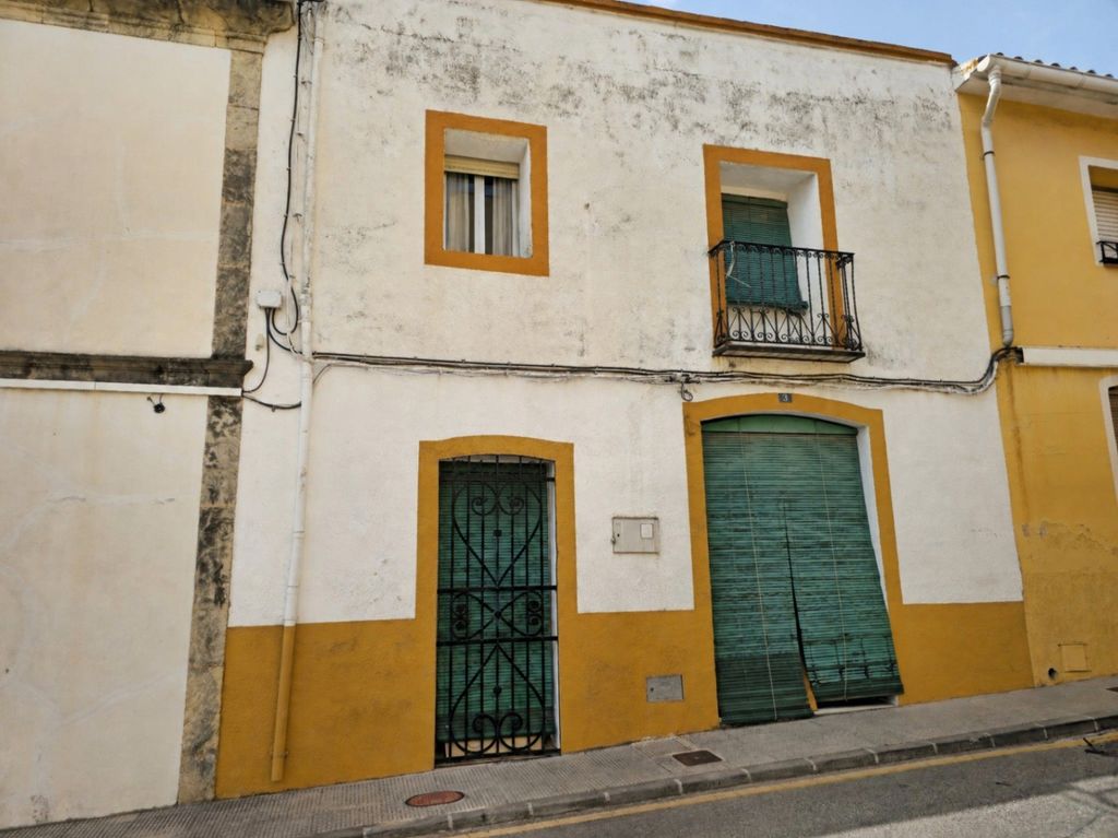 Property photo 1 of 23 Village House With Terrace For Sale In Sagra