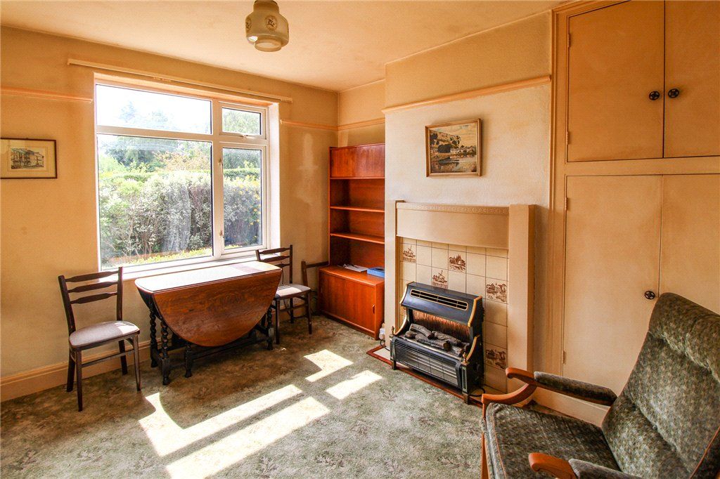 Property photo 3 of 15 Dining Room