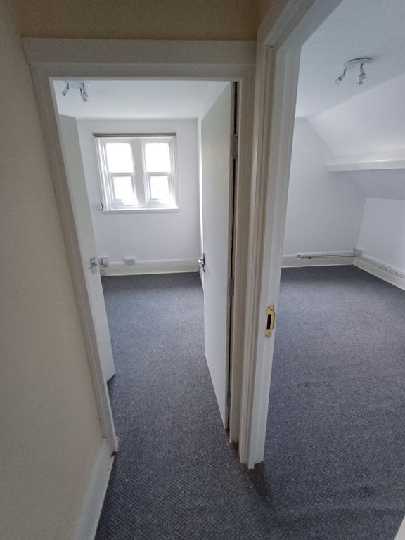 Property photo 2 of 4