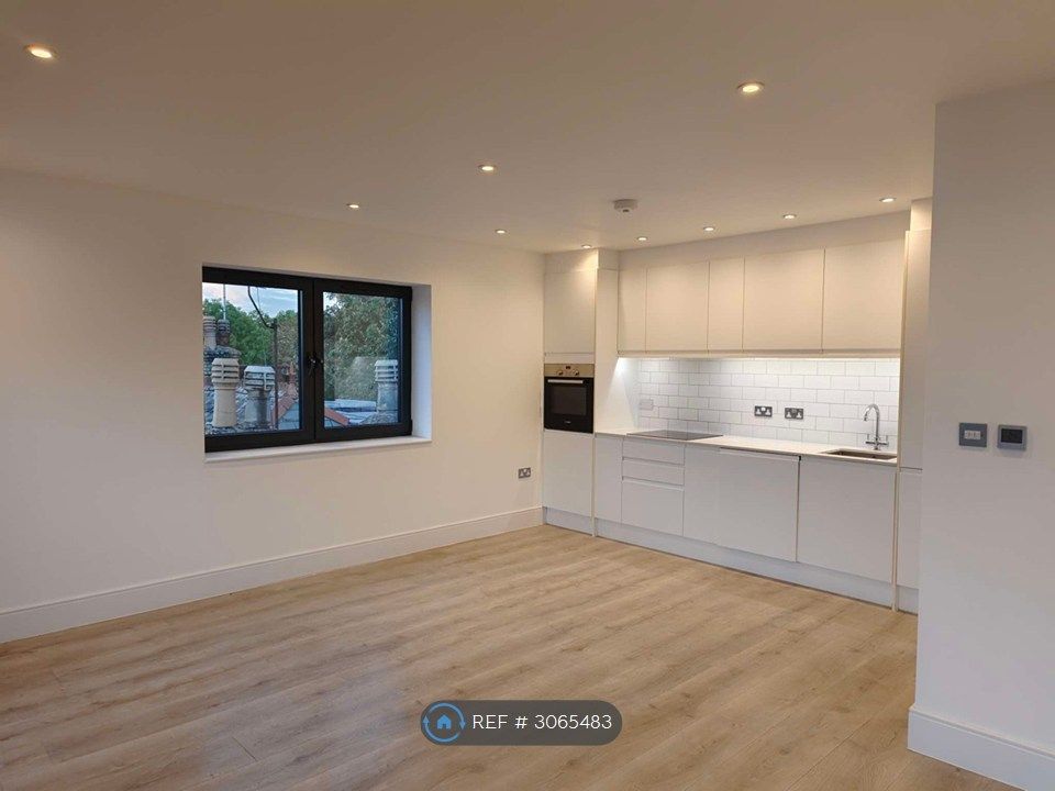 Property photo 1 of 25 Open Plan Kitchen / Living Room
