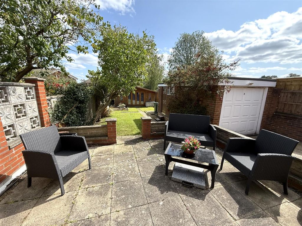 Property photo 2 of 20 Dovedale 2.Jpg