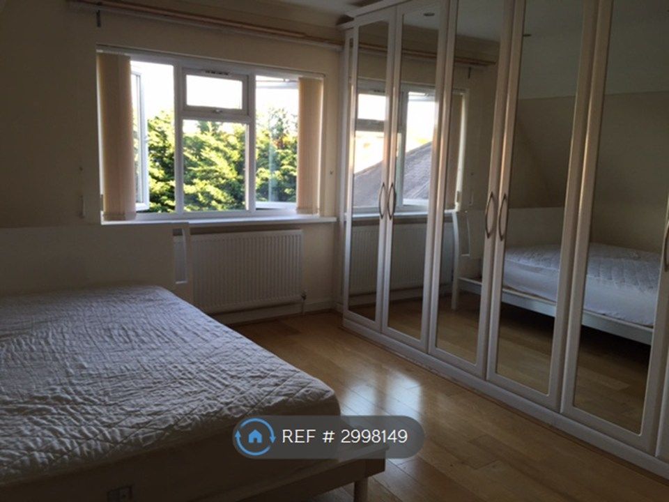 Property photo 2 of 5