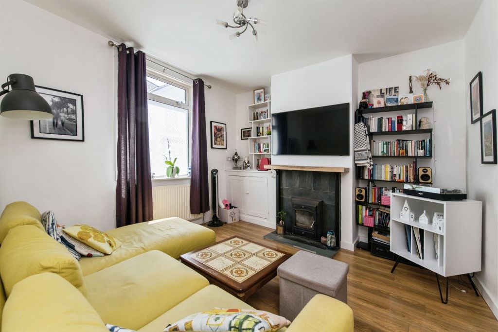 Property photo 2 of 14