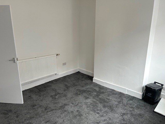 Property photo 2 of 12 Picture No. 02