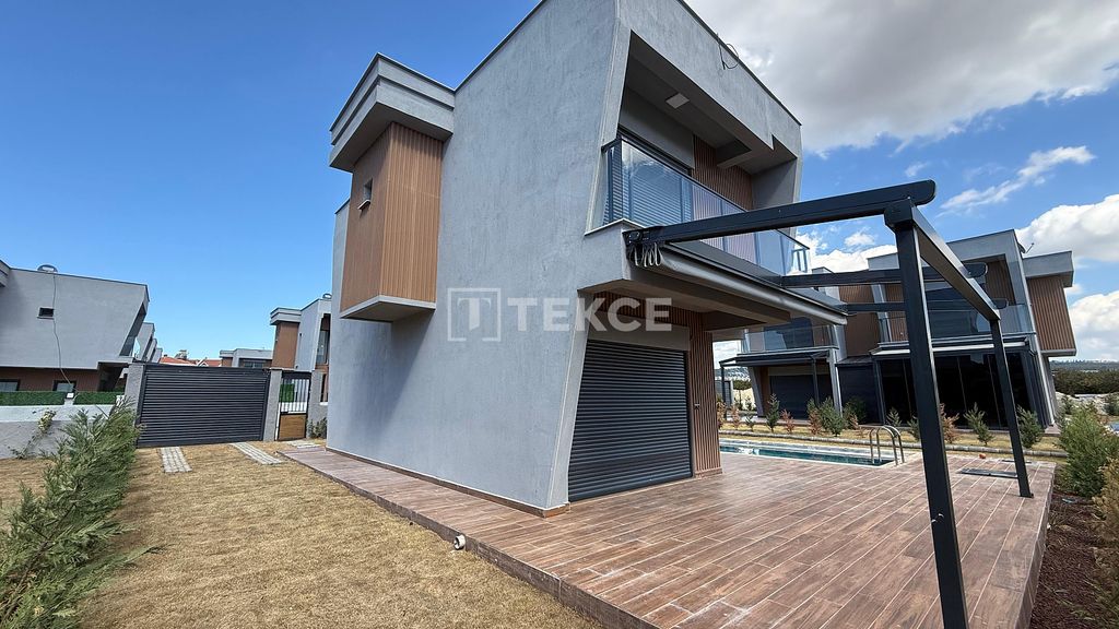 Property photo 3 of 24