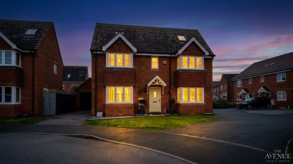 Property photo 1 of 18 5551101