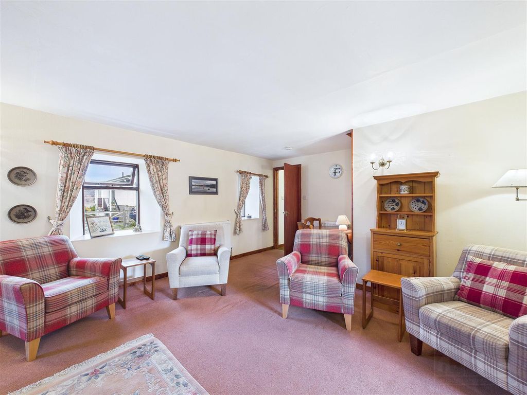 Property photo 2 of 33 Sitting Room & Dining Area