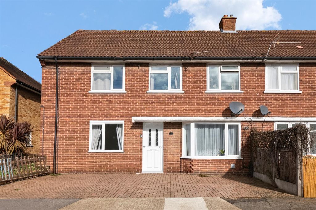 Property photo 1 of 8