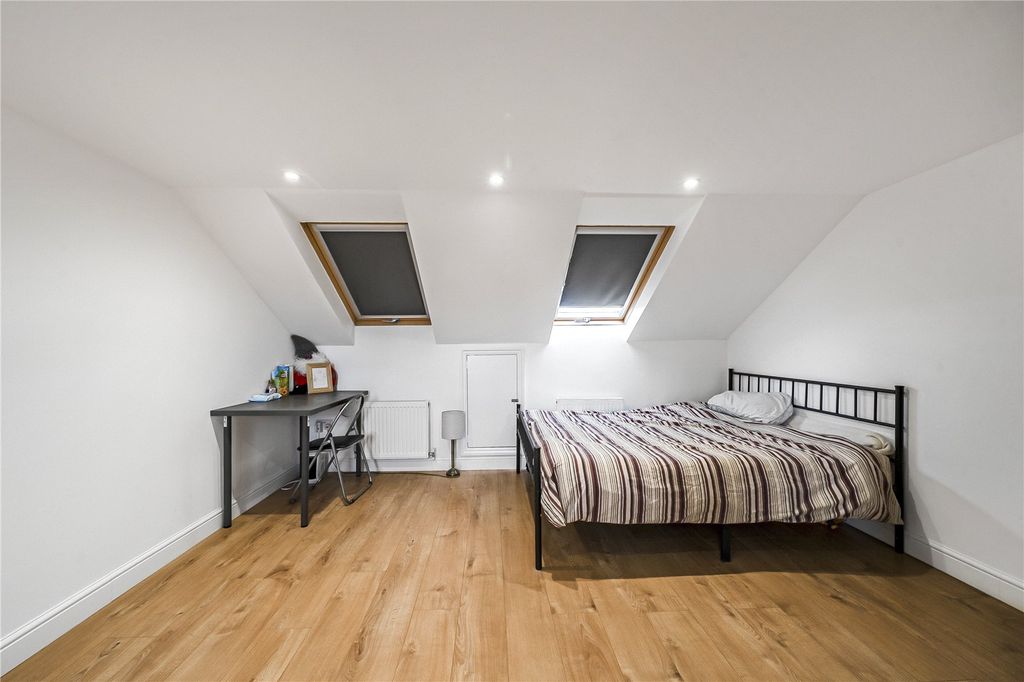 Property photo 3 of 11 Picture No. 02