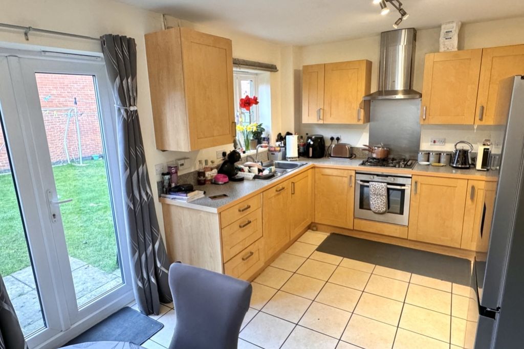 Property photo 2 of 13 Kingsdown Kitchen