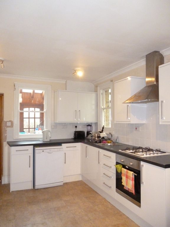 Property photo 3 of 4