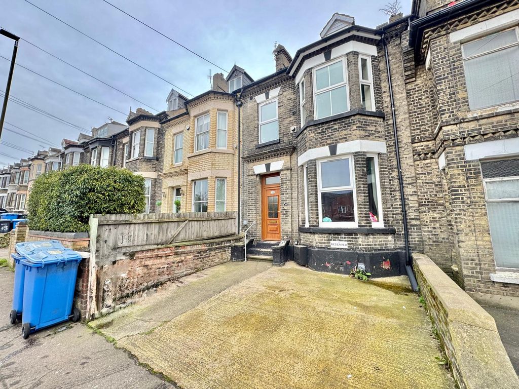 Property photo 1 of 5 Image