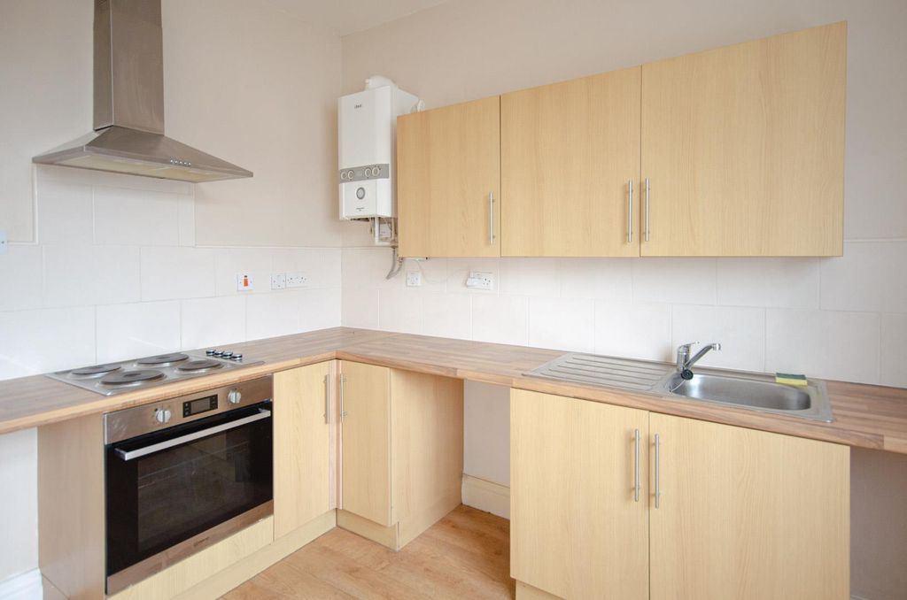 Property photo 2 of 12