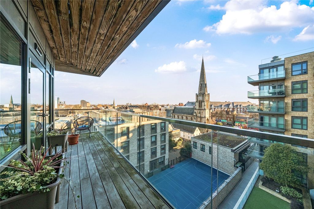 Property photo 3 of 15 Picture No. 11