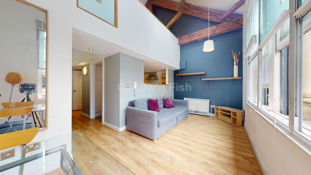 Property photo 2 of 11