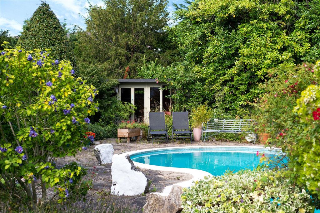 Additional image 13 of 5 bed country house for saleWest End Lane, Pinner, Middlesex HA5