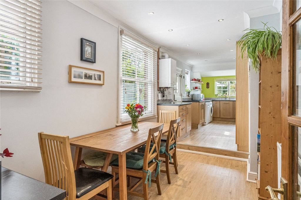 Property photo 3 of 27 Kitchen/Dining Room