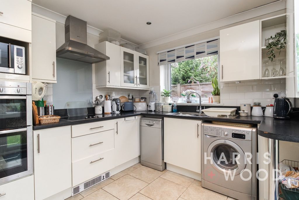 Property photo 2 of 16 4418612