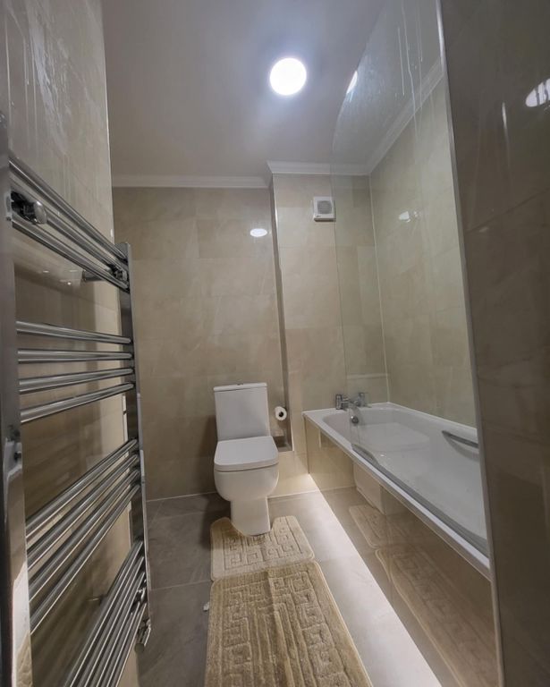 Property photo 3 of 12 Room