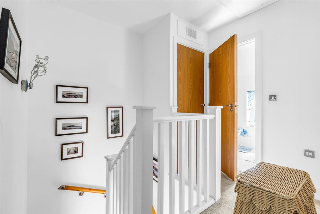 Additional image 21 of 3 bed terraced house for saleHarrison Lane, Balls Park, Hertford SG13