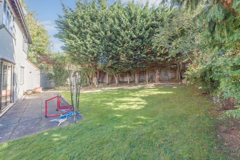 Property photo 3 of 3