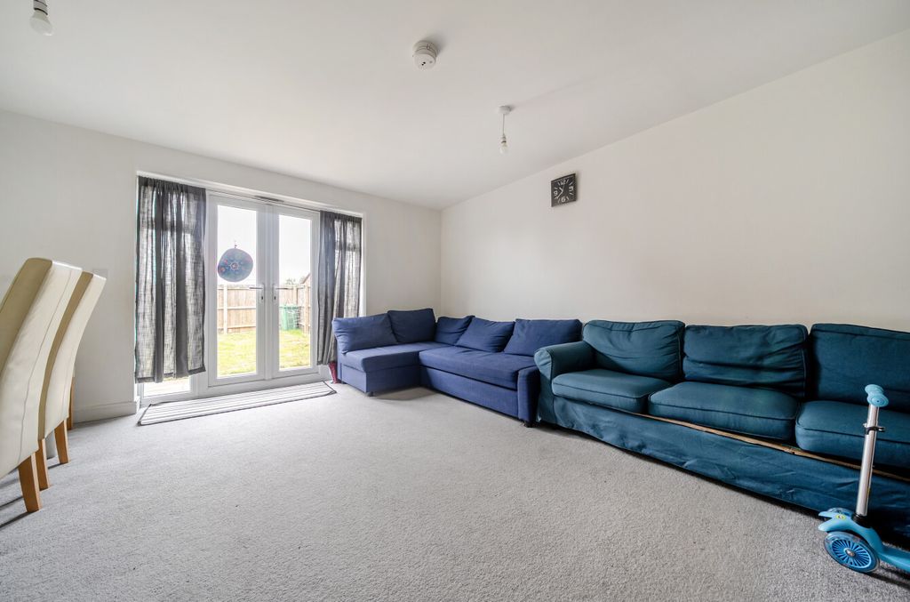 Property photo 2 of 21 1437279-13-69Cb9A...