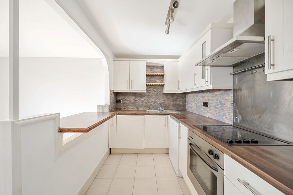 Property photo 3 of 8 1104937 (5)