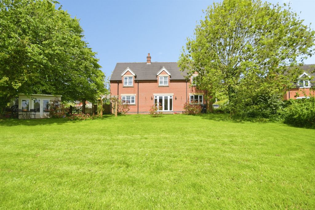 Property photo 3 of 28