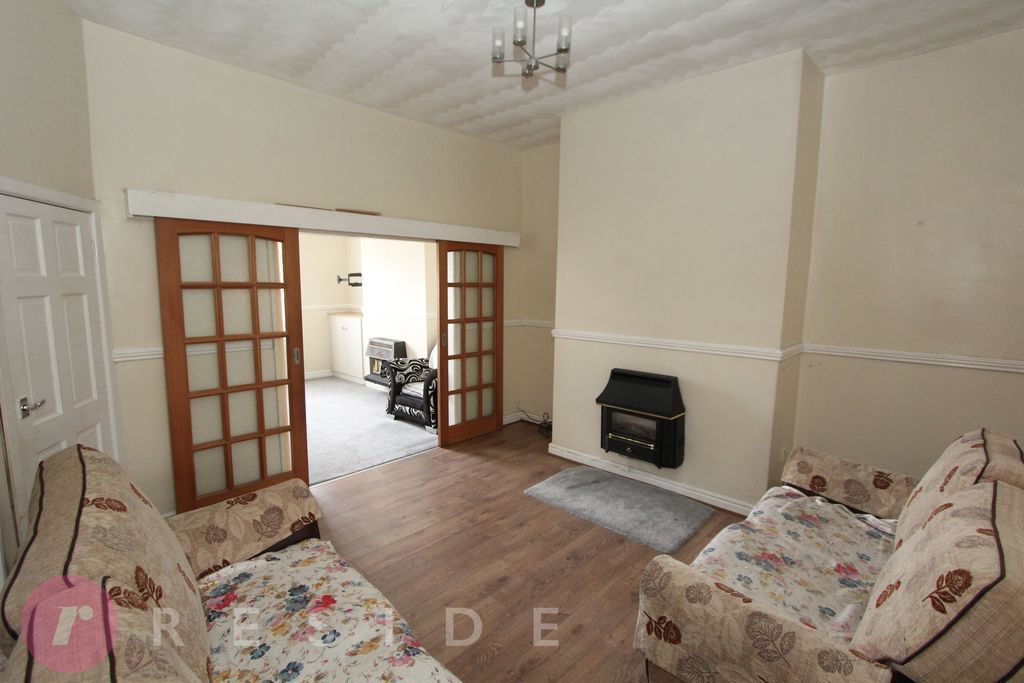 Property photo 2 of 11 Sitting Room