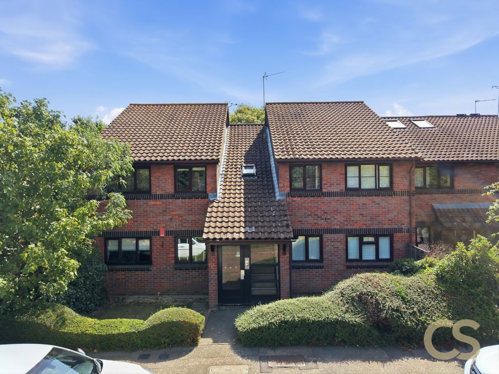 Property photo 1 of 12 5202260